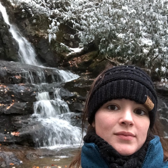 Meet the Posher Other - Meet your Posher, Rebecca